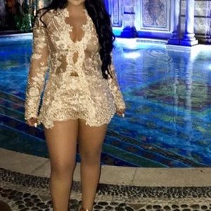 GOLD LACE TWO PIECE SIZE M